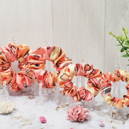 ROSE TEA SCRUNCHIE